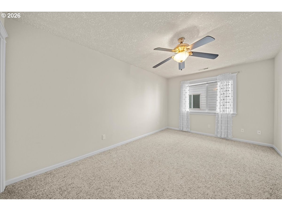 1572 Marten Avenue Southwest Albany, OR 97321 - Photo 23 of 36