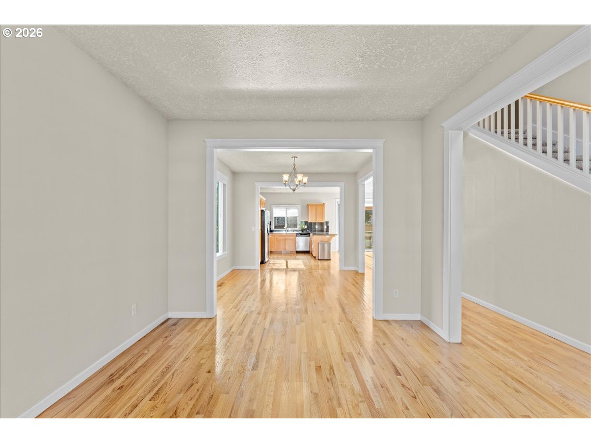 1572 Marten Avenue Southwest Albany, OR 97321 - Photo 7 of 36