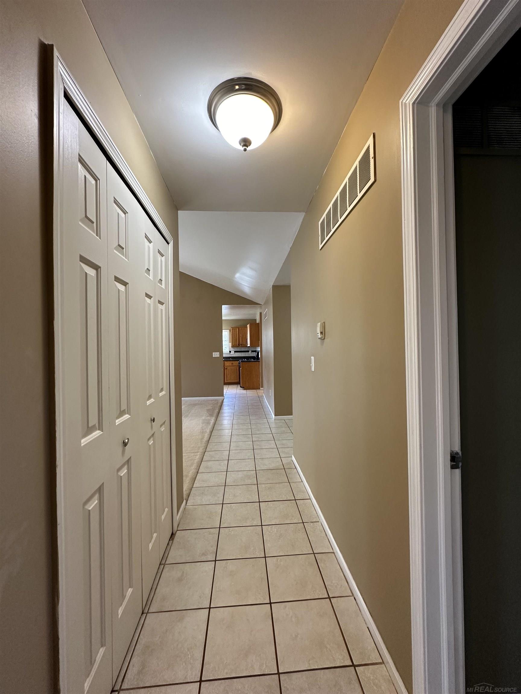 55374 Raspberry Drive Macomb, MI 48042 - Photo 13 of 27