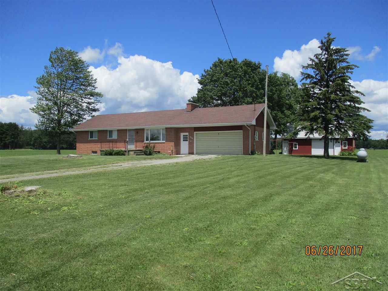 1310 West Verne Road Burt, MI 48417 - Photo 11 of 13 31323662-10.JPG