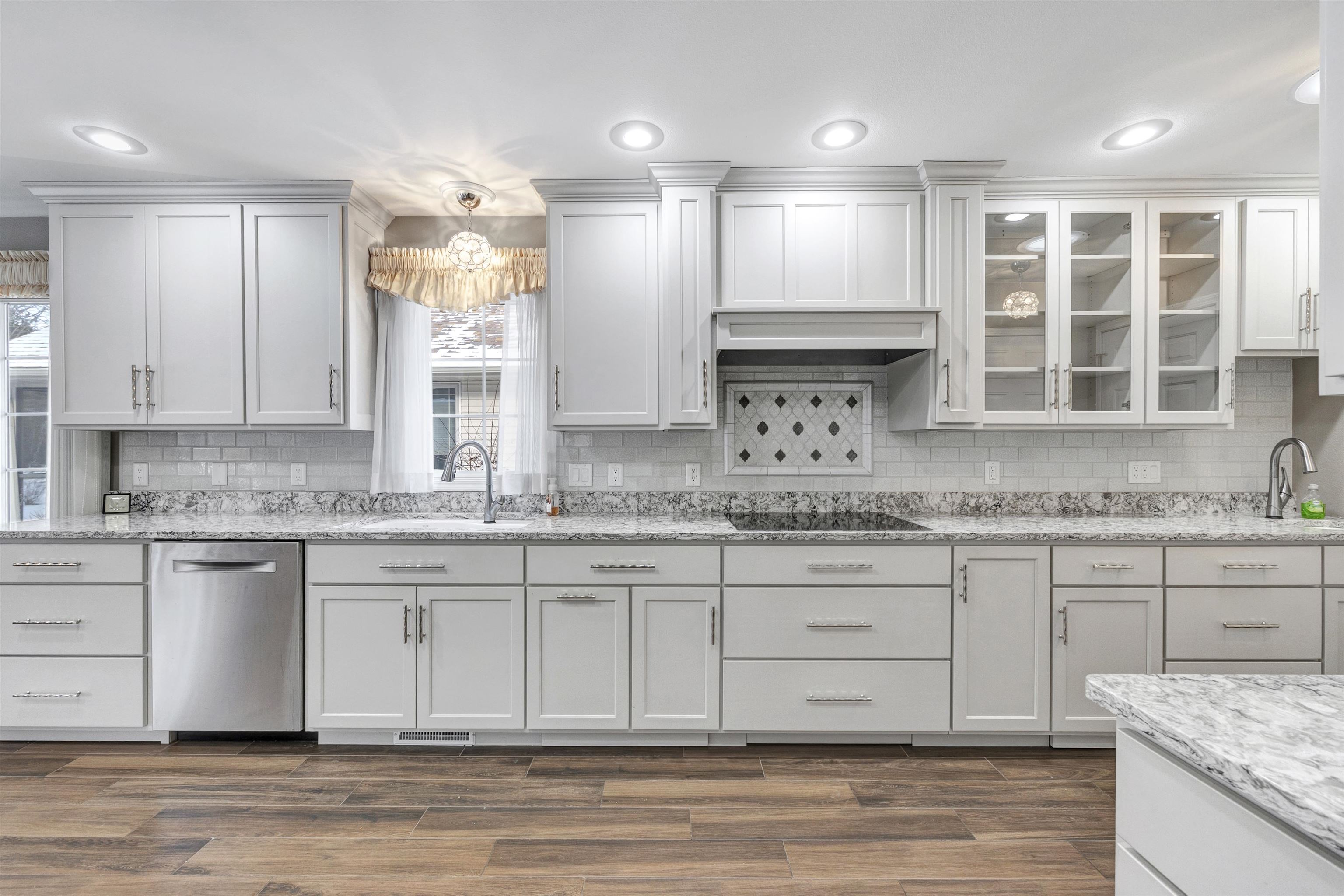 4640 Ridgeview Court Wisconsin Rapids, WI 54494 - Photo 6 of 46