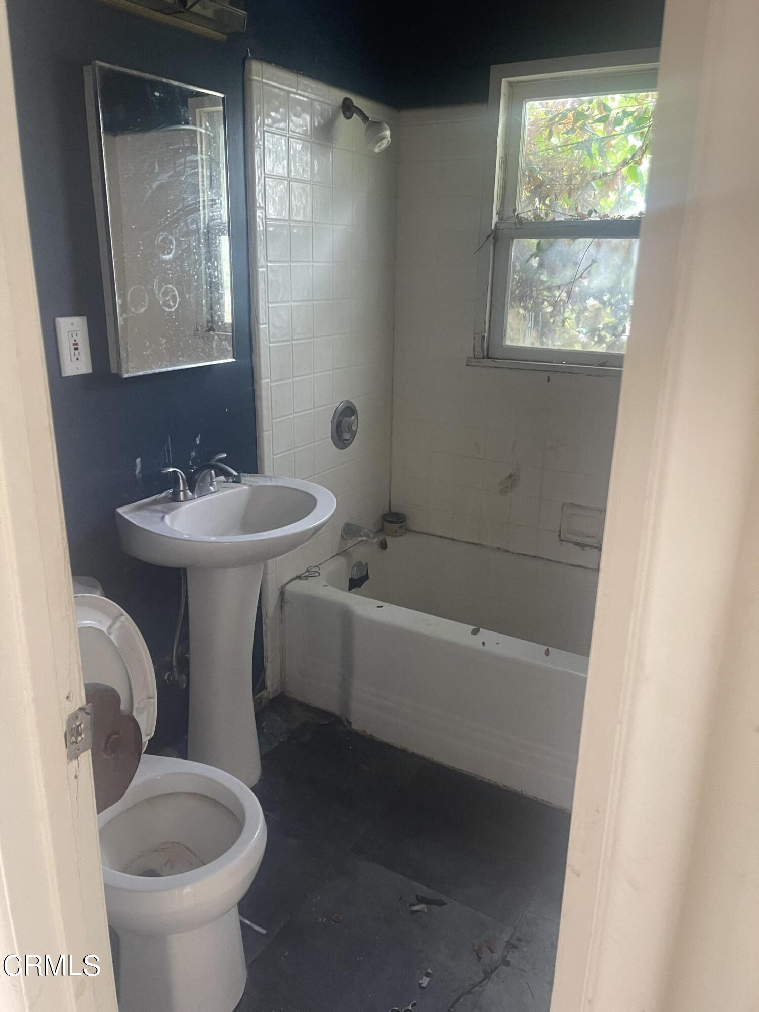 Undisclosed Address Oxnard, CA 93035 - Photo 9 of 16 IMG_7150