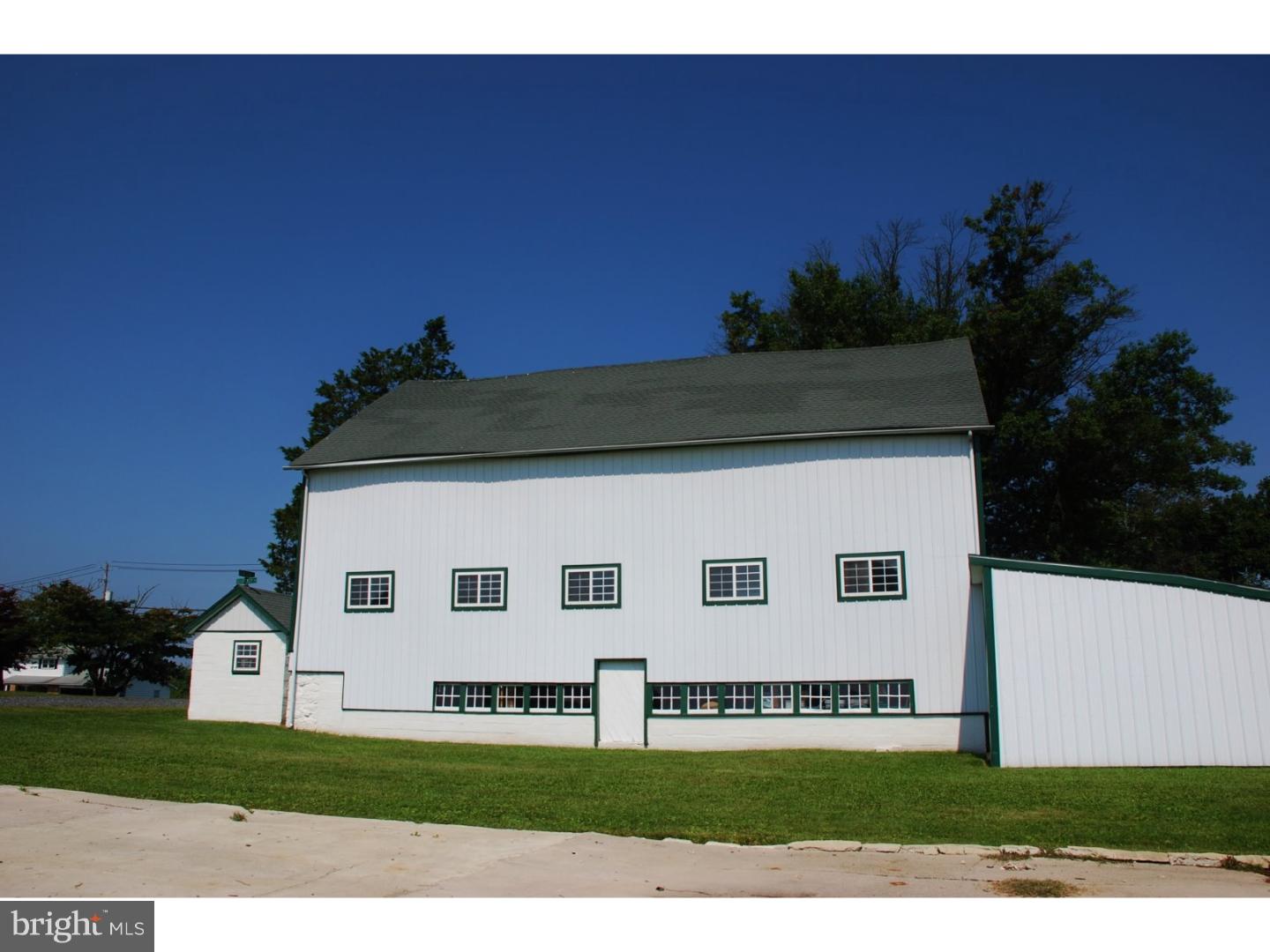 2555 Mill Road Quakertown, PA 18951 - Photo 2 of 17 Barn
