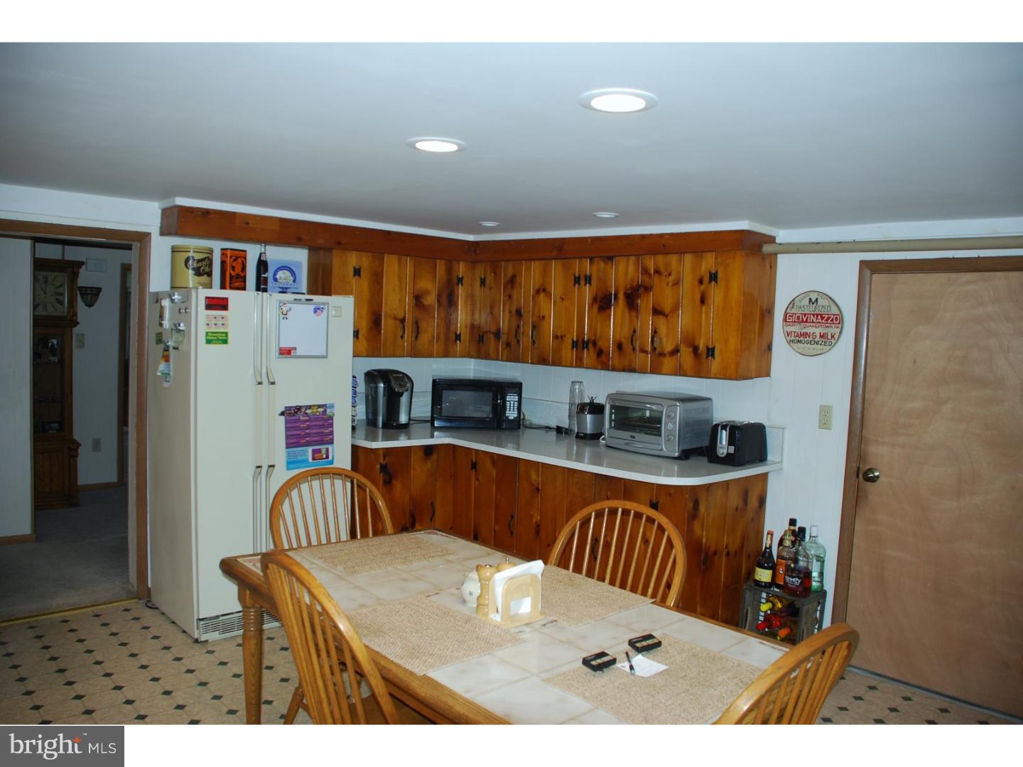 2555 Mill Road Quakertown, PA 18951 - Photo 5 of 17 Kitchen