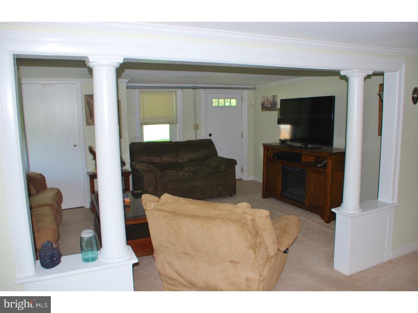 2555 Mill Road Quakertown, PA 18951 - Photo 7 of 17 Living Room
