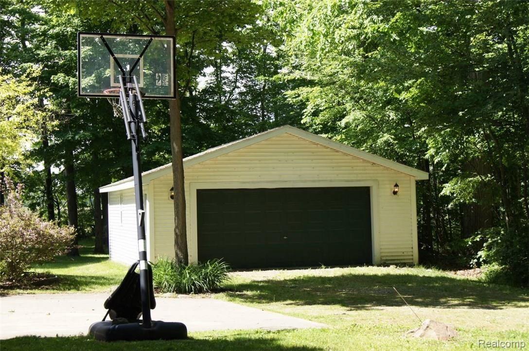 2220 Mott Road North Branch, MI 48461 - Photo 2 of 40 DSC08978.JPG