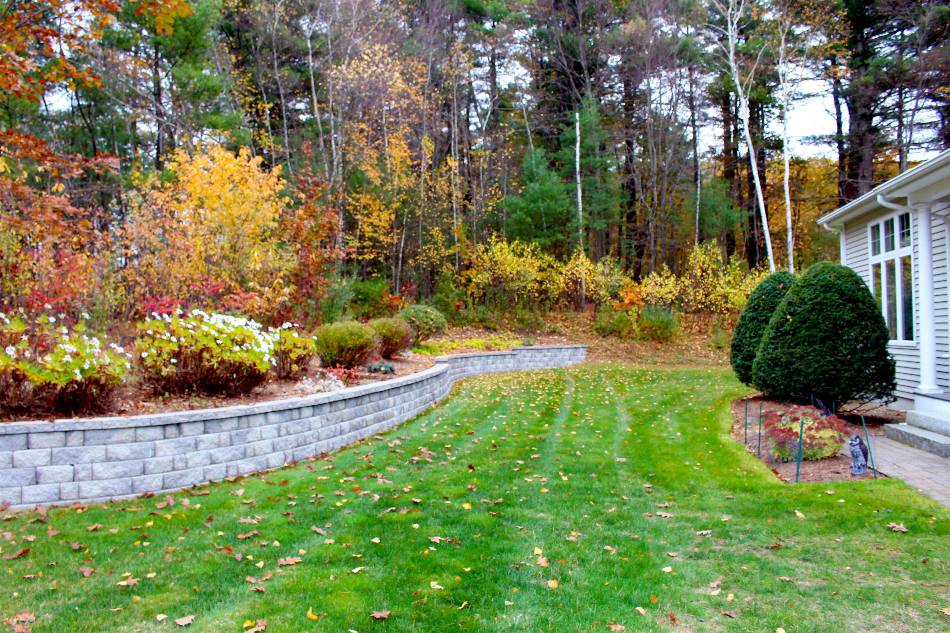 648 Haverhill Road Chester, NH 03036 - Photo 3 of 5