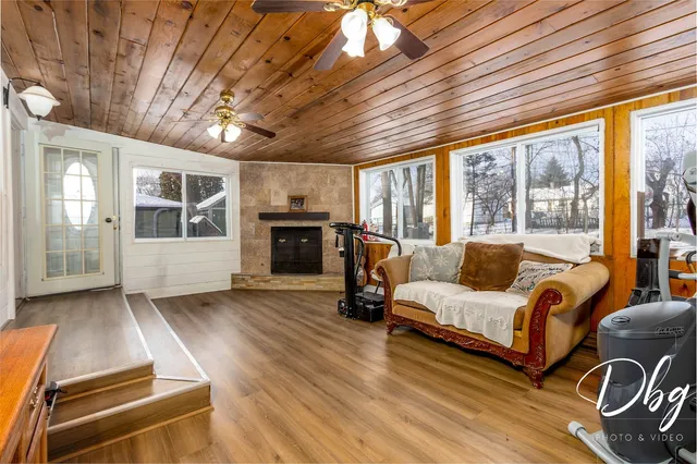 $374,900 | 25544 Blackstone Place, Lake Villa, IL 60046