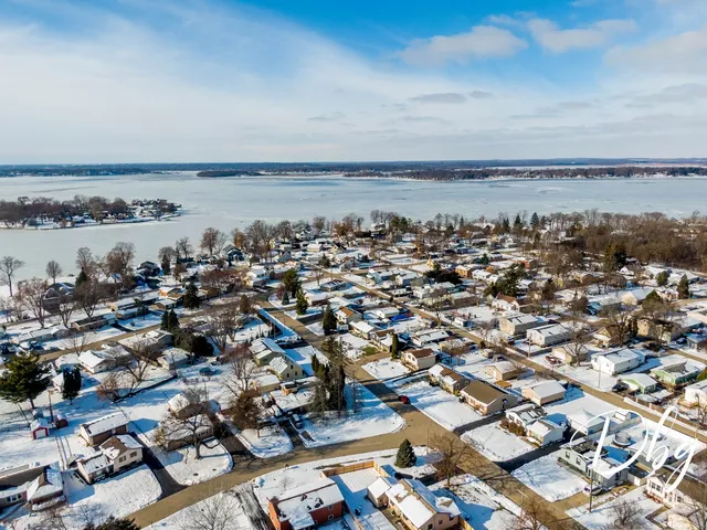 $374,900 | 25544 Blackstone Place, Lake Villa, IL 60046