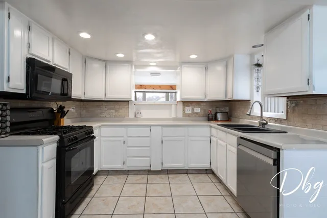 $374,900 | 25544 Blackstone Place, Lake Villa, IL 60046