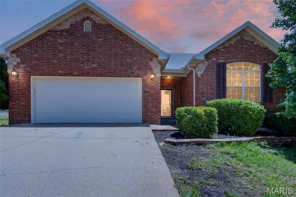 $225,000 | 115 Birchtree Circle, St. Robert, MO 65584