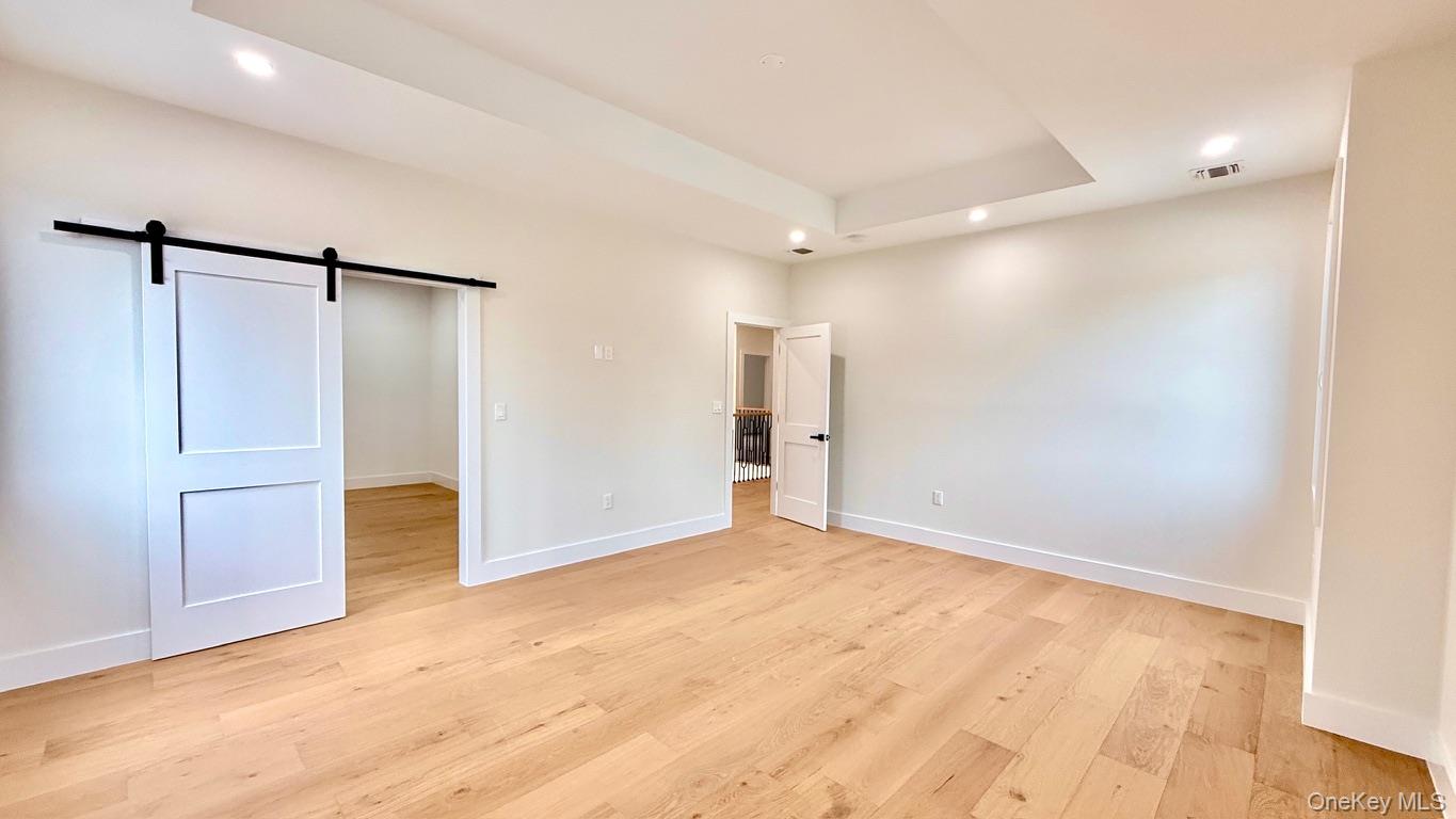 60 Periwinkle Road Levittown, NY 11756 - Photo 18 of 33 a view of an empty room