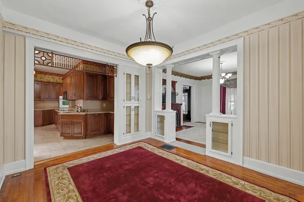 $198,500 | 110 North Pike Street, Oakland, IL 61943