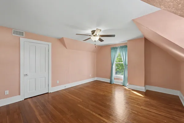 $198,500 | 110 North Pike Street, Oakland, IL 61943