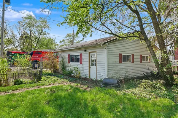 $198,500 | 110 North Pike Street, Oakland, IL 61943