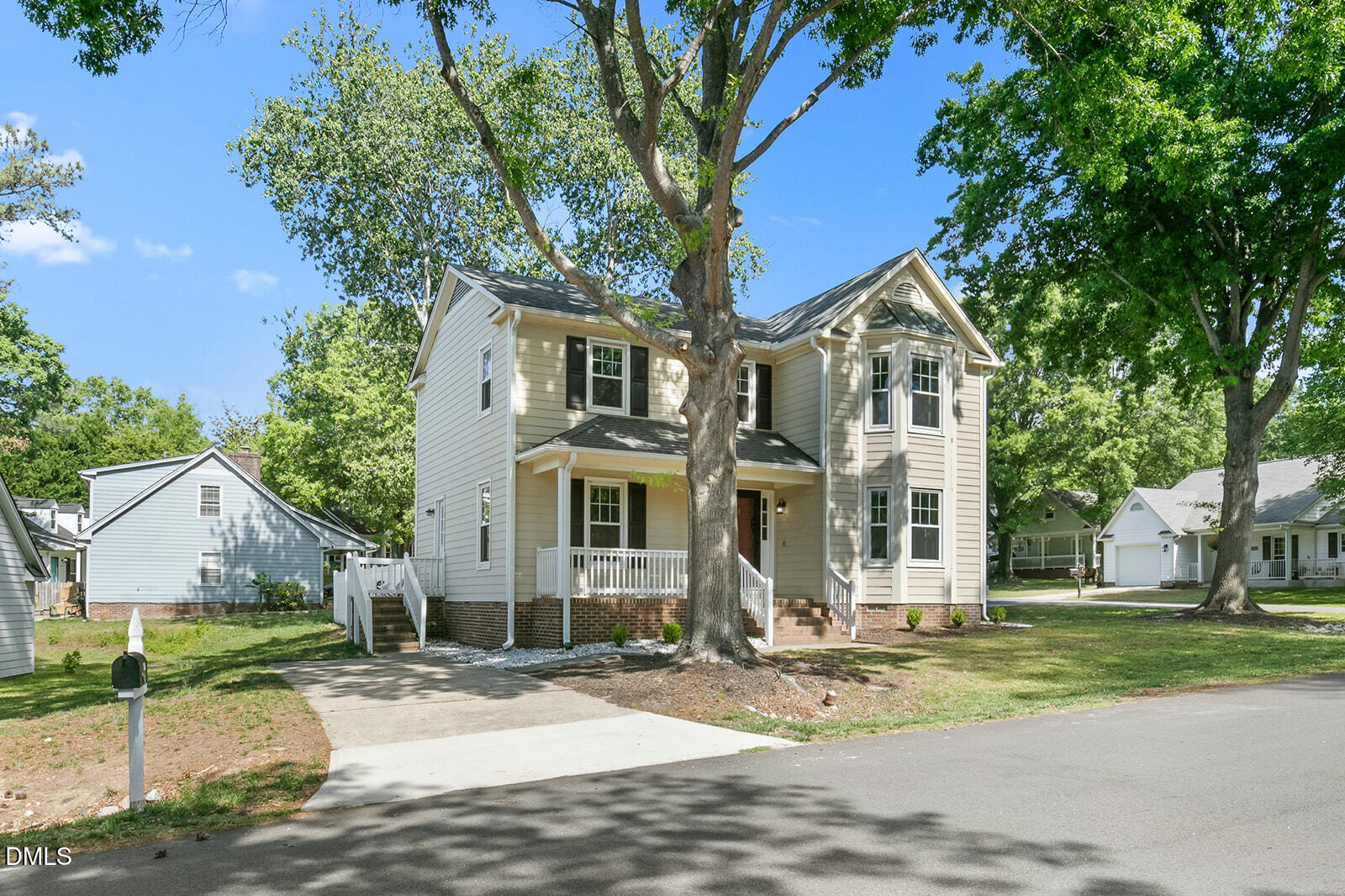 3513 Wickersham Way Raleigh, NC 27604 - Photo 2 of 31