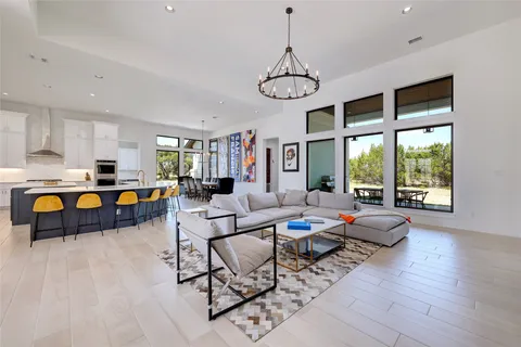 $899,990 | 117 Idle Spur, Liberty Hill, TX 78642