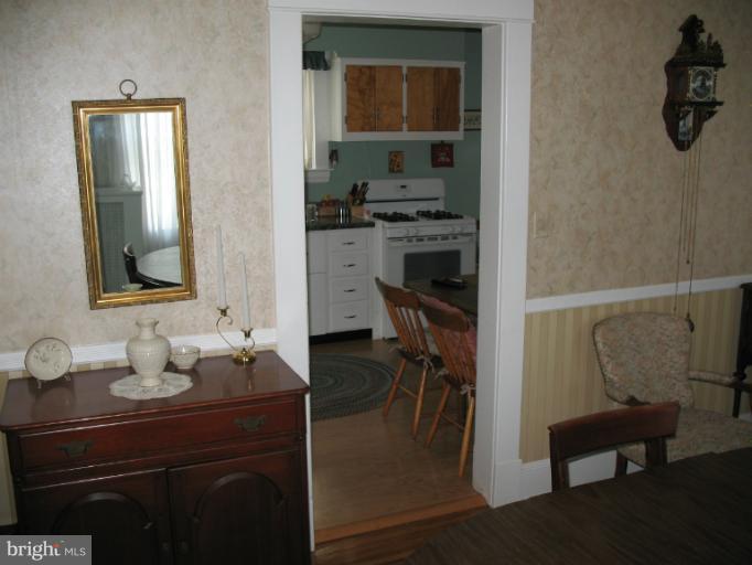 618 Dunkirk Road Baltimore, MD 21212 - Photo 14 of 27 View from DR into Eat In Kitchen