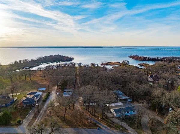 a view of a lake with houses