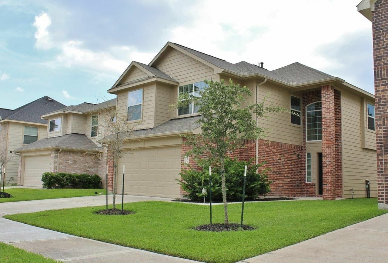 8922 San Alberto Houston, TX 77017 - Photo 2 of 19