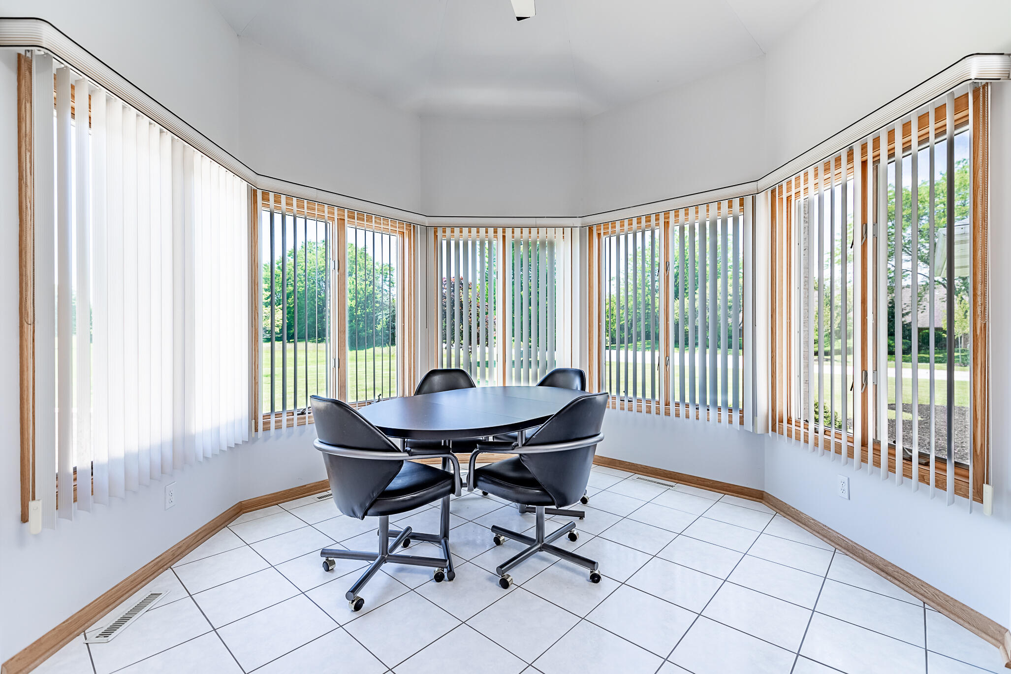 1020 Cornwallis Lane Munster, IN 46321 - Photo 20 of 41 a view of a dining room with furniture and a window
