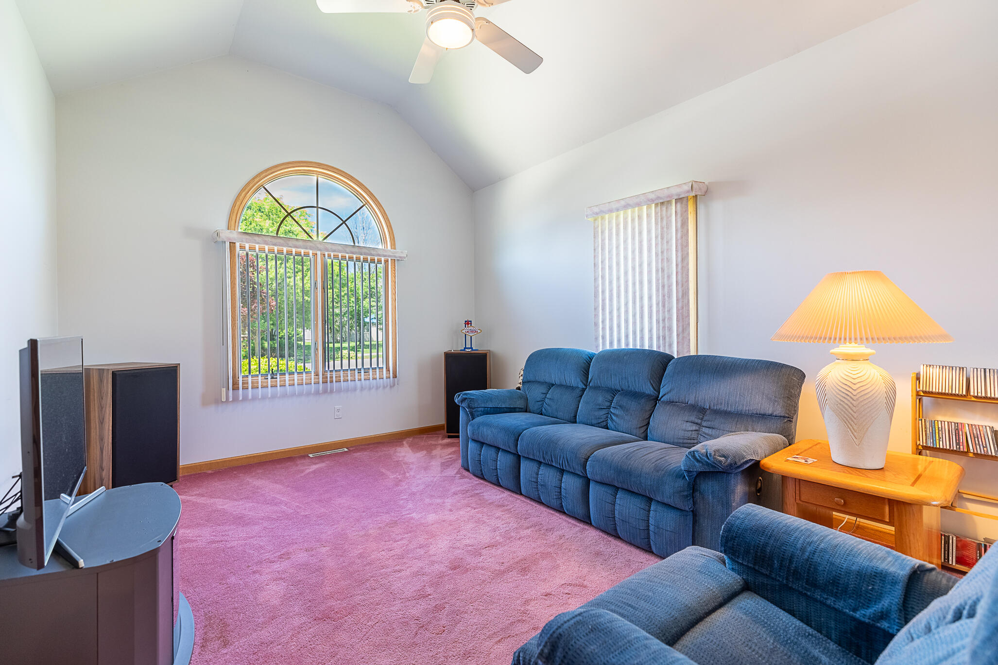 1020 Cornwallis Lane Munster, IN 46321 - Photo 29 of 41 a living room with furniture and a window
