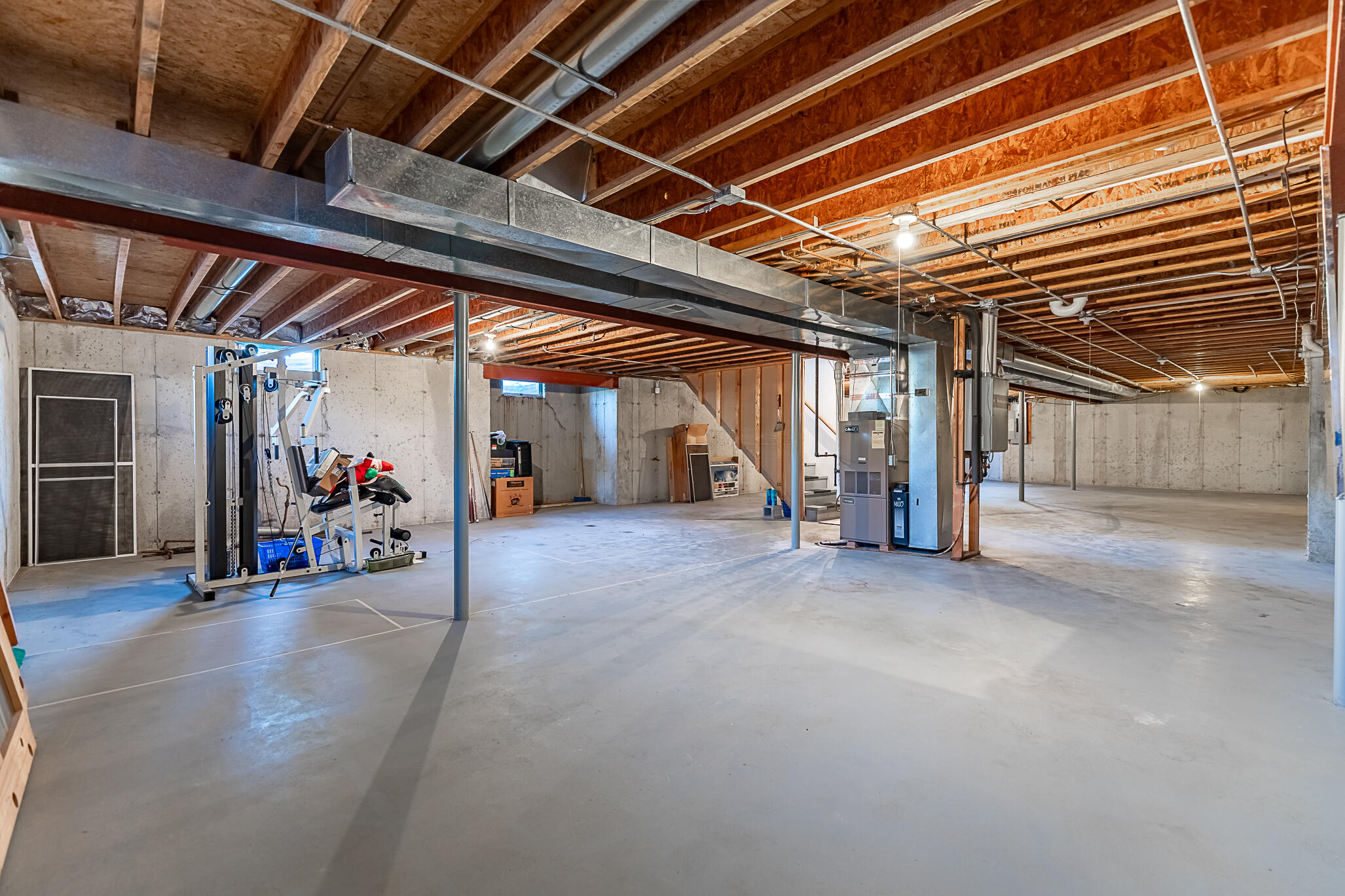 1020 Cornwallis Lane Munster, IN 46321 - Photo 37 of 41 a view of a room with wooden walls