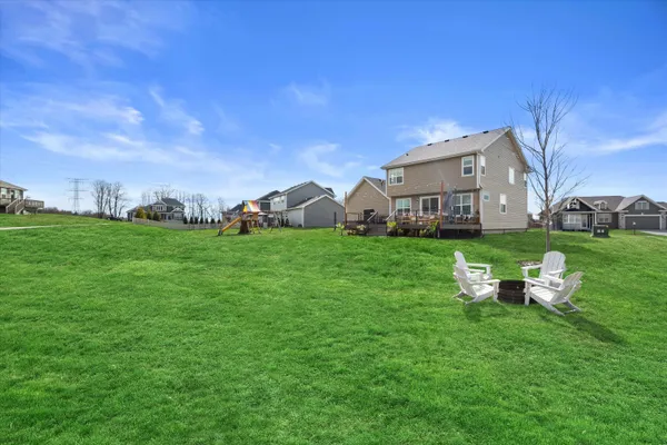 $739,000 | N62-w21744 Masters Drive, Menomonee Falls, WI 53051
