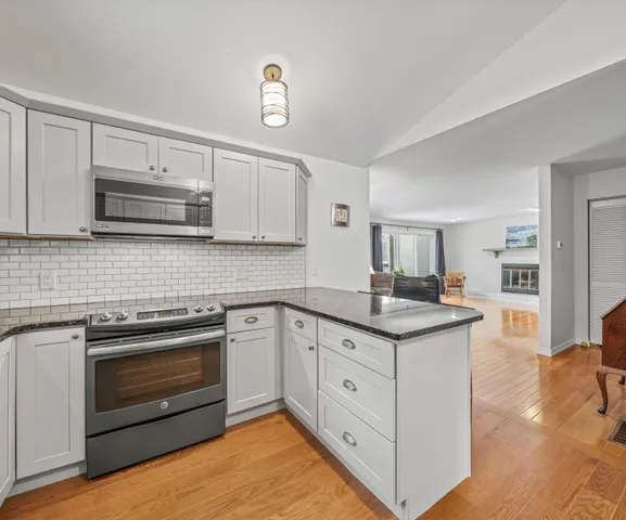 $460,000 | 2050 Chalmers Drive, Ann Arbor, MI 48104