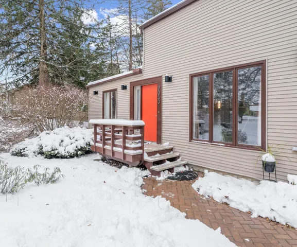 $460,000 | 2050 Chalmers Drive, Ann Arbor, MI 48104