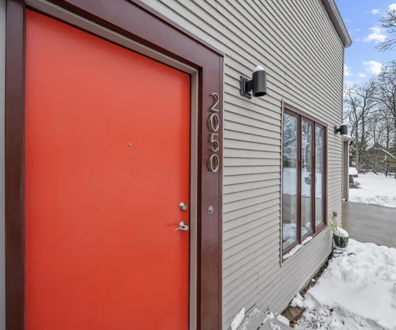 $460,000 | 2050 Chalmers Drive, Ann Arbor, MI 48104