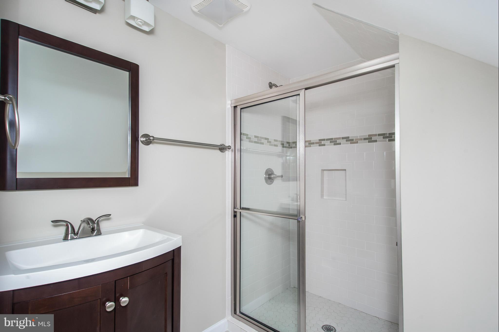 10314 Greentop Road Cockeysville, MD 21030 - Photo 15 of 30 Bath (Master)