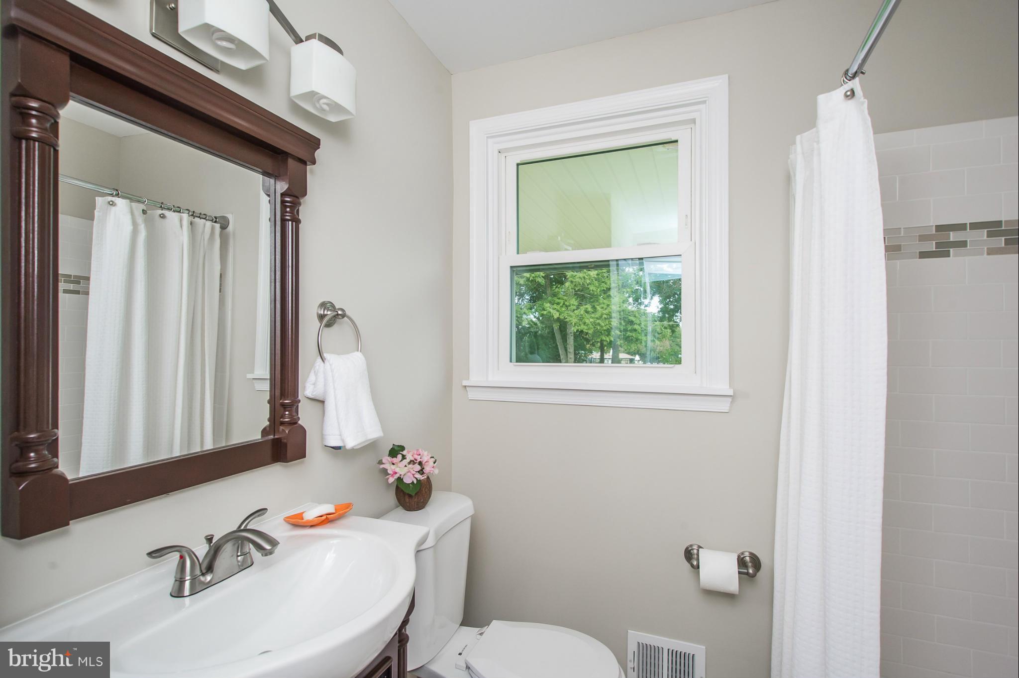 10314 Greentop Road Cockeysville, MD 21030 - Photo 20 of 30 Hall Bath