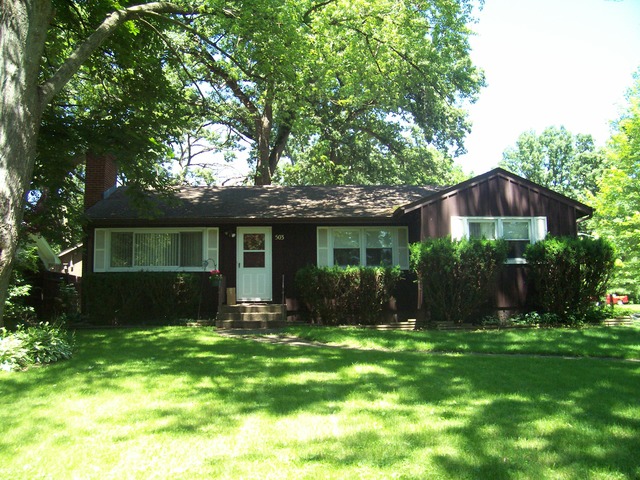 503 Carlisle Road Batavia, IL 60510 - Photo 1 of 14