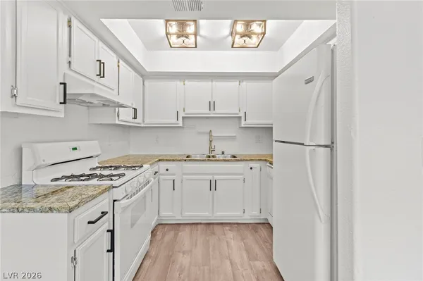 $1,850 | 2212 Silver Pine Drive, Las Vegas, NV 89108