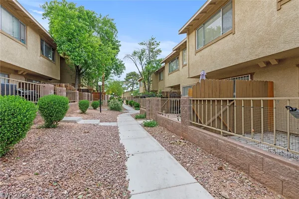 $1,850 | 2212 Silver Pine Drive, Las Vegas, NV 89108