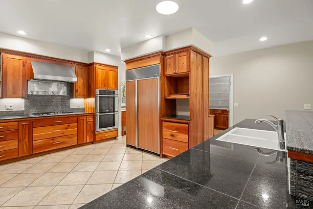 $2,300,000 | 4595-4601 Feliz Creek Road, Hopland, CA 95449