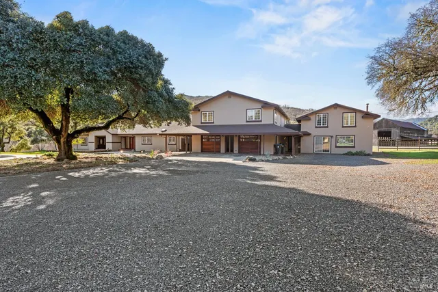 $2,300,000 | 4595-4601 Feliz Creek Road, Hopland, CA 95449