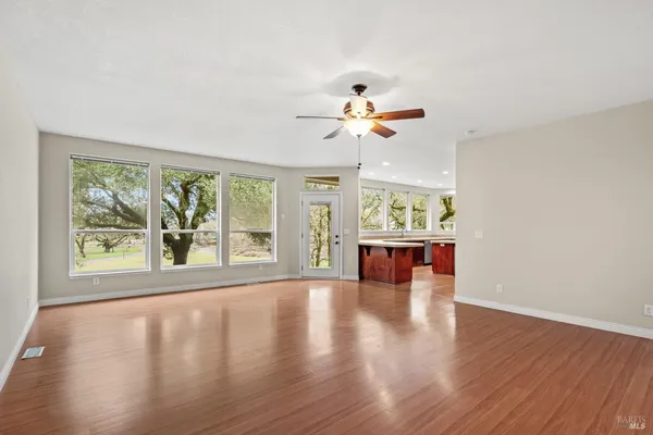 $2,300,000 | 4595-4601 Feliz Creek Road, Hopland, CA 95449