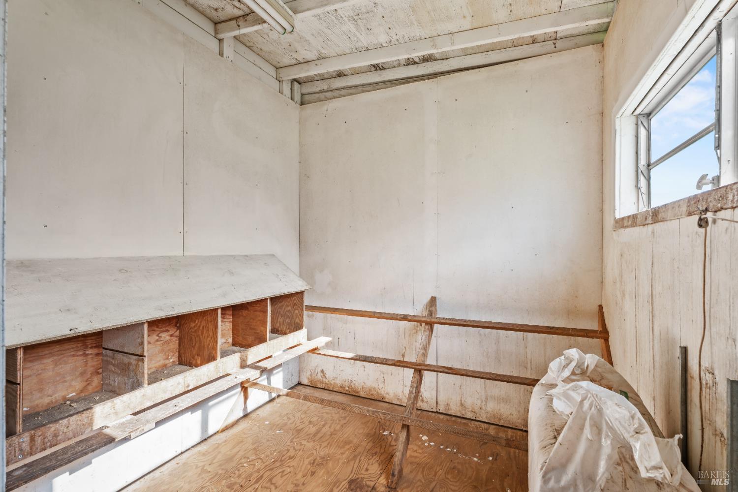 4595-4601 Feliz Creek Road Hopland, CA 95449 - Photo 64 of 74 Interior of shed