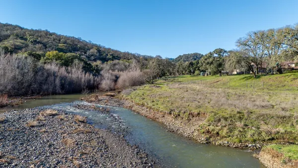 $2,300,000 | 4595-4601 Feliz Creek Road, Hopland, CA 95449