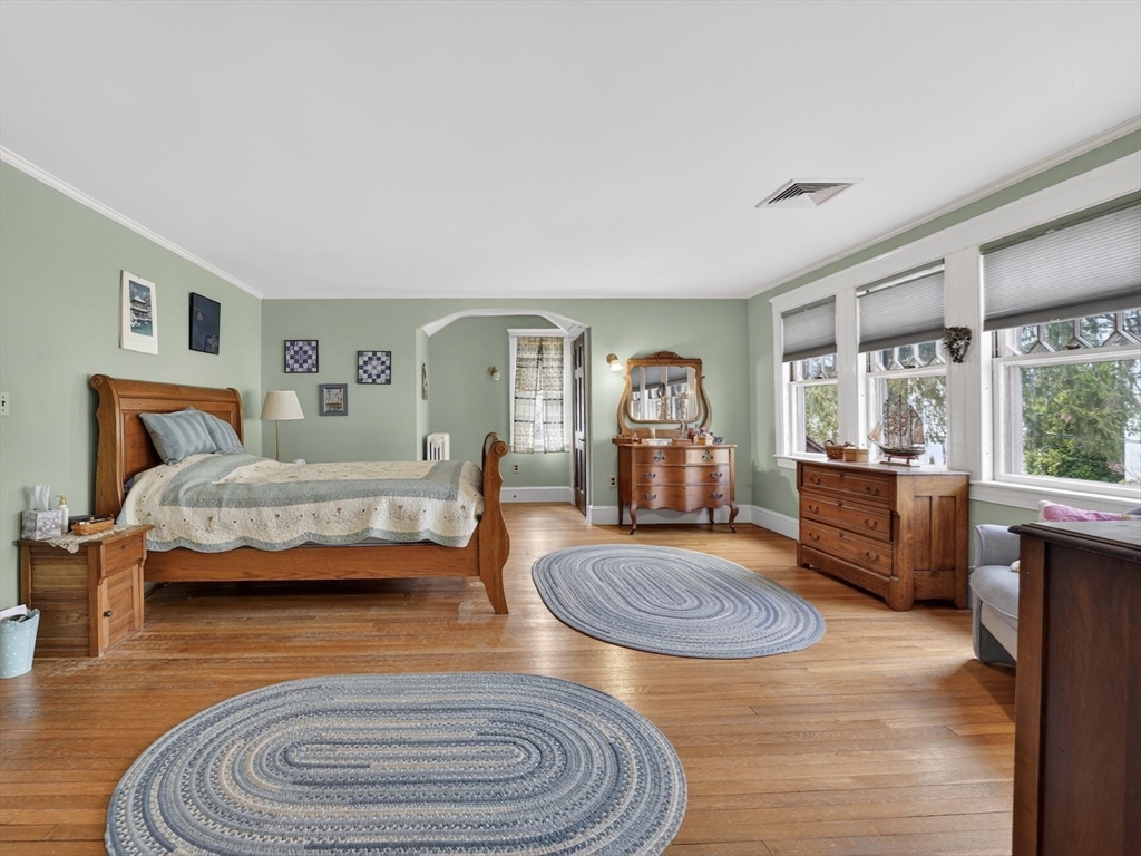 44 Hemlock Street Needham, MA 02492 - Photo 20 of 31