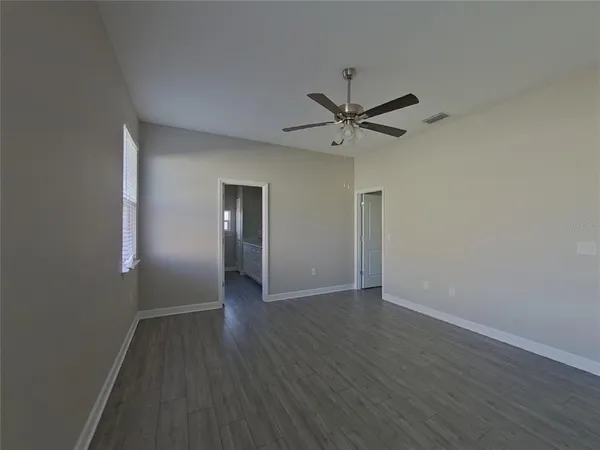 $2,019 | Undisclosed Address, Lakeland, FL 33812