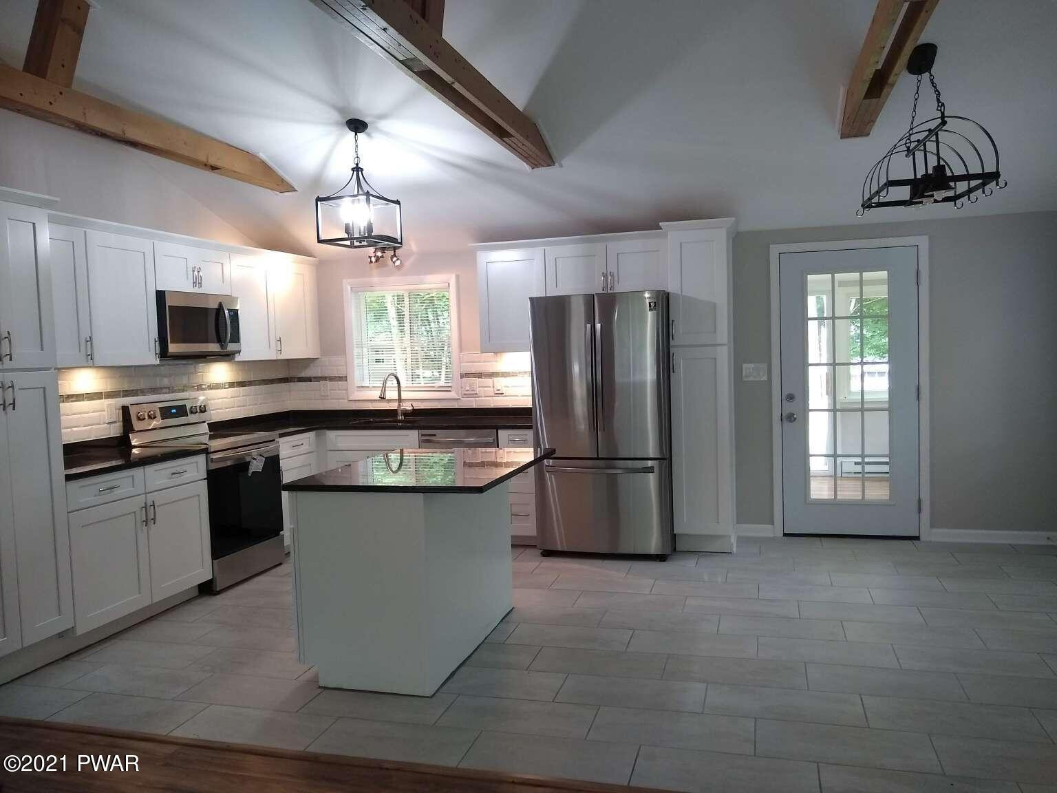 267 High Ridge Road Dingmans Ferry, PA 18328 - Photo 2 of 18