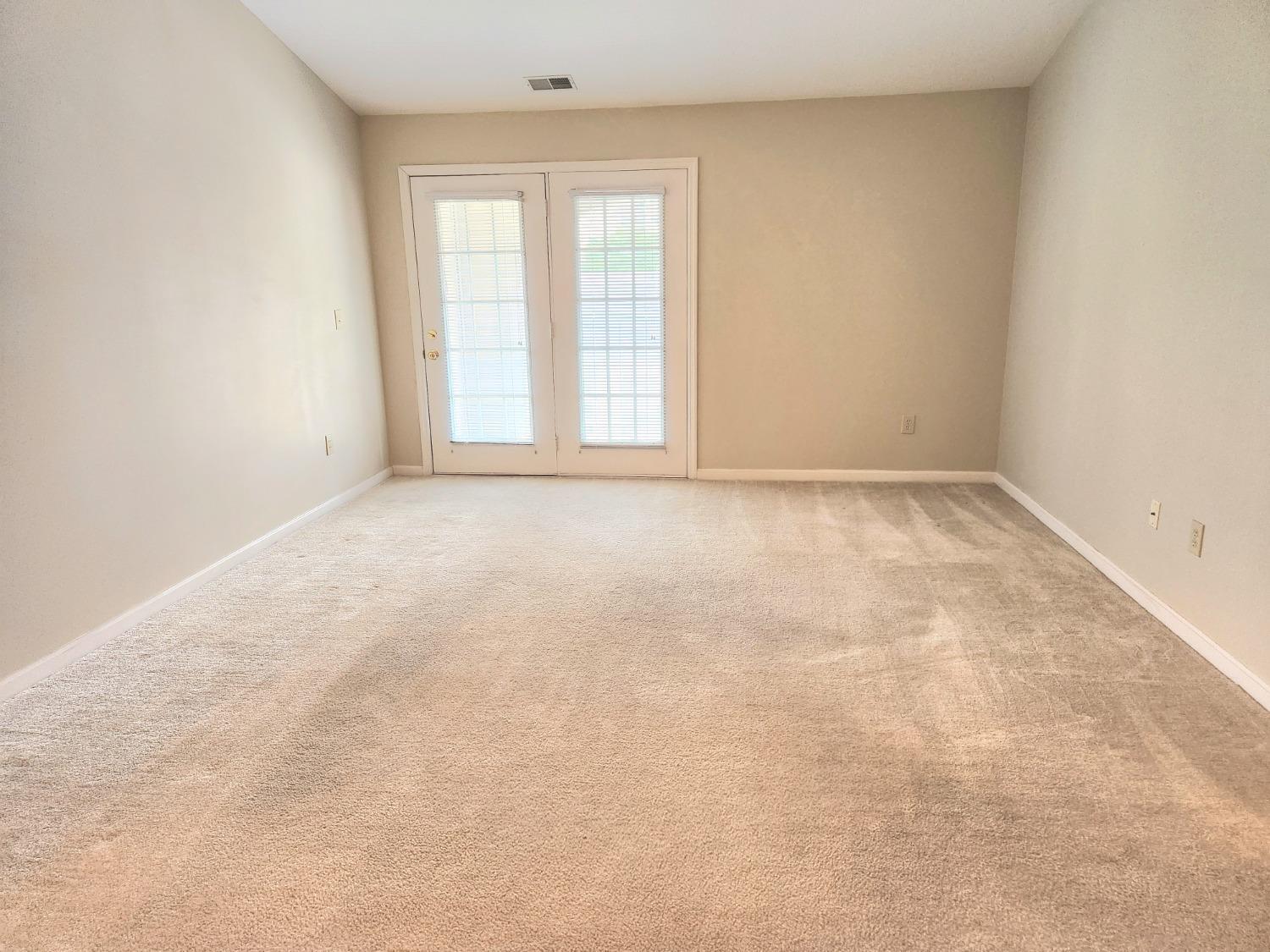 835 Neeb Road, Unit 3 Cincinnati, OH 45233 - Photo 3 of 35 Gallery Image 3