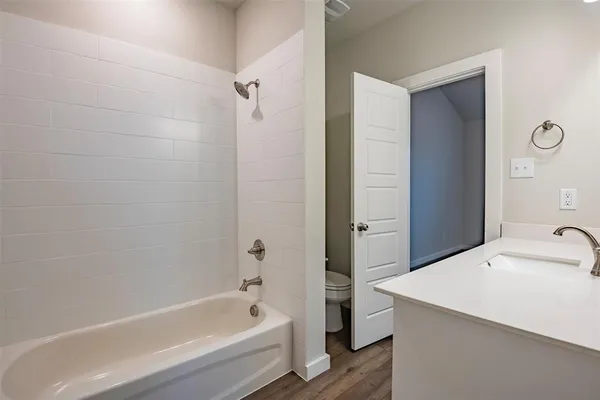 $1,695 | 655 Wheatfield Drive, Venus, TX 76084