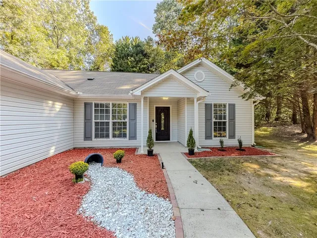 $359,000 | 2622 Sam Calvin Drive, Dacula, GA 30019