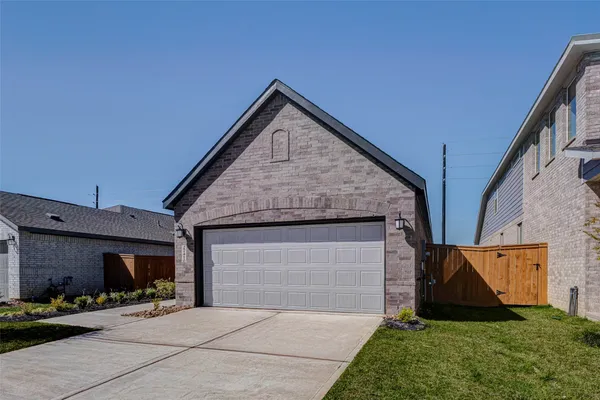 $2,300 | 27410 Sweetwater Bay Drive, Katy, TX 77493