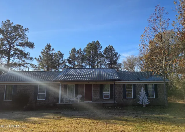 $225,000 | 4839 Cayuga Road, Utica, MS 39175