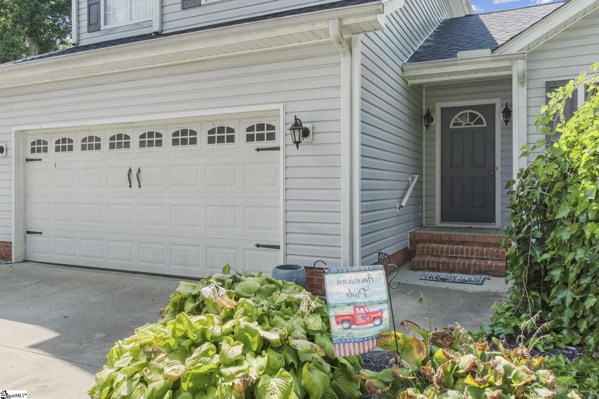 38 Buck Trail Fountain Inn, SC 29644 - Photo 2 of 31 Gallery Image 2